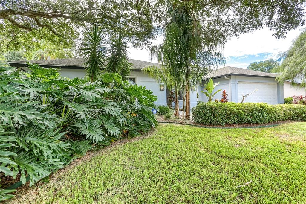 2351 STAG RUN BOULEVARD CLEARWATER, FL 33765