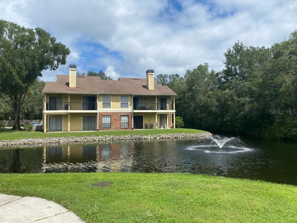 8630 MALLARD RESERVE DRIVE UNIT 105 TAMPA, FL 33614