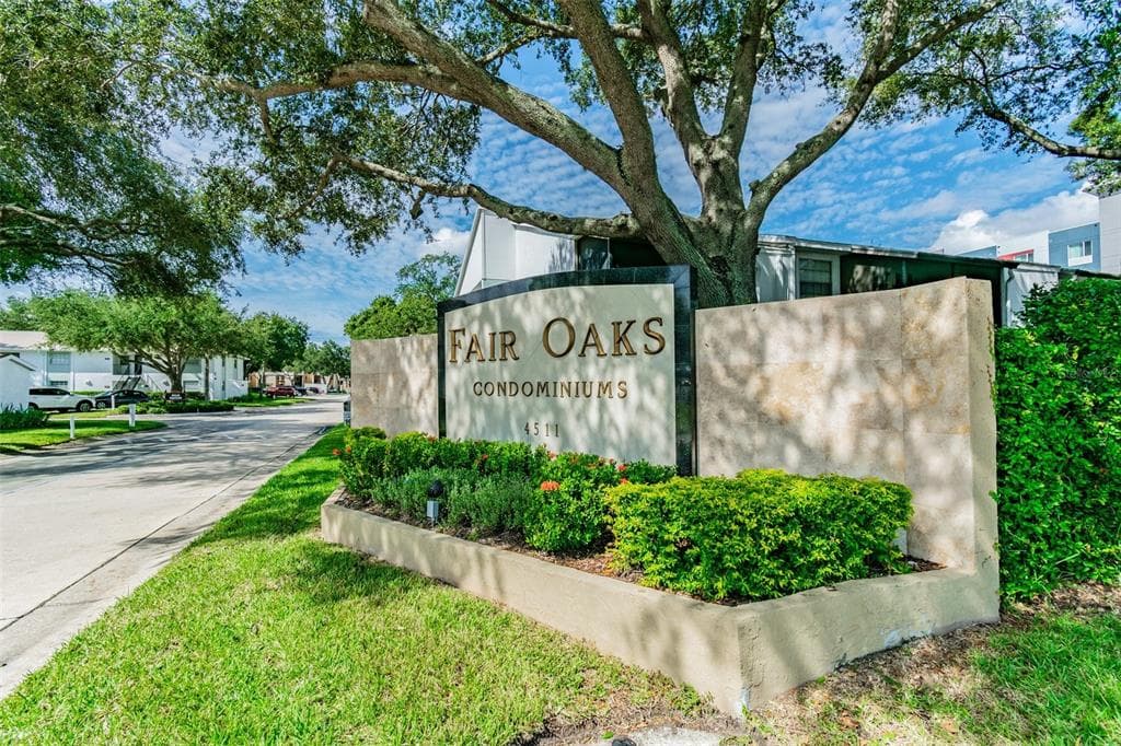 3819 N OAK DRIVE UNIT I31 TAMPA, FL 33611
