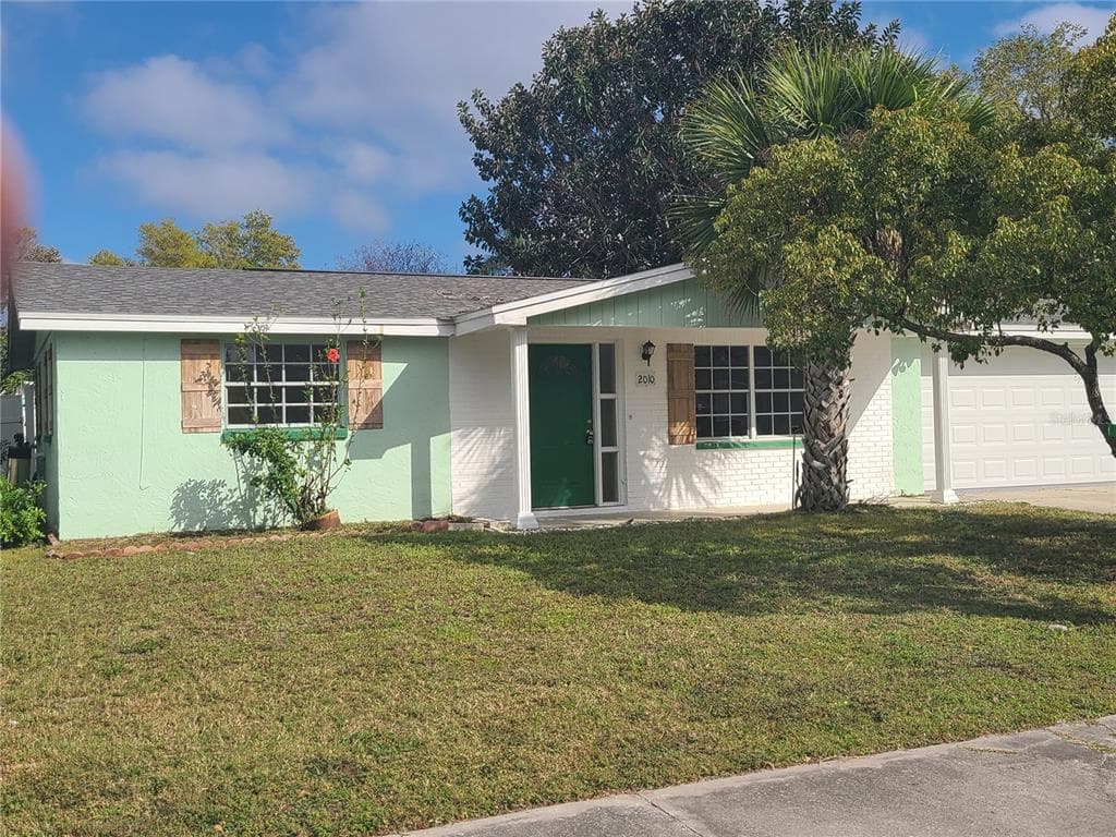 2010 ESSEX DRIVE HOLIDAY, FL 34691