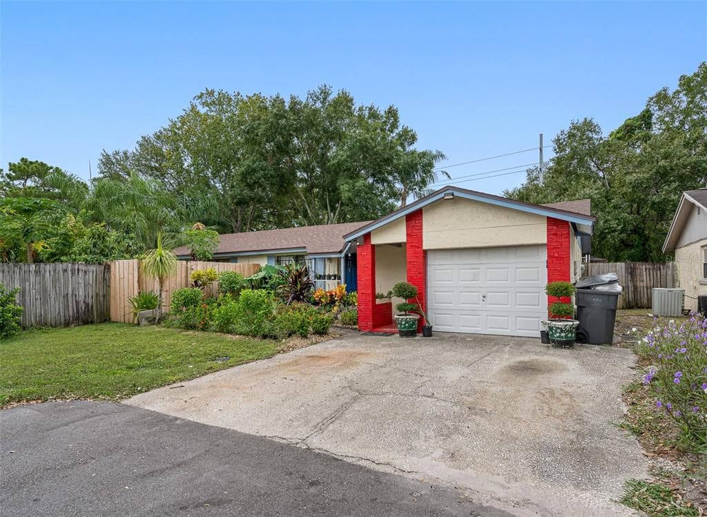 6701 VILLAGE GROVE COURT TAMPA, FL 33615