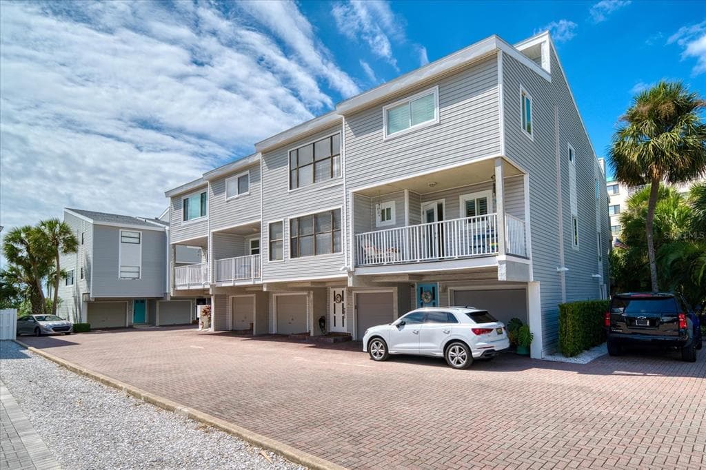12274 1ST STREET W UNIT 7 TREASURE ISLAND, FL 33706