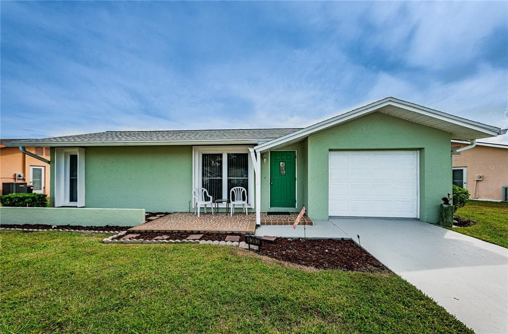4393 GREAT LAKES DRIVE N CLEARWATER, FL 33762