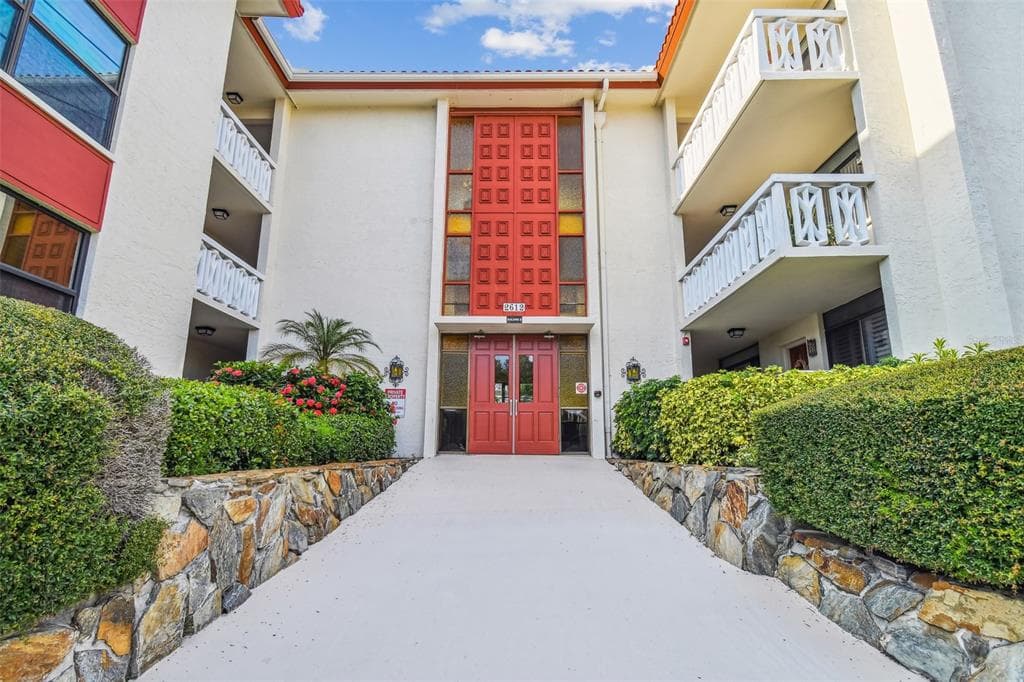 2630 PEARCE DRIVE UNIT 310 CLEARWATER, FL 33764