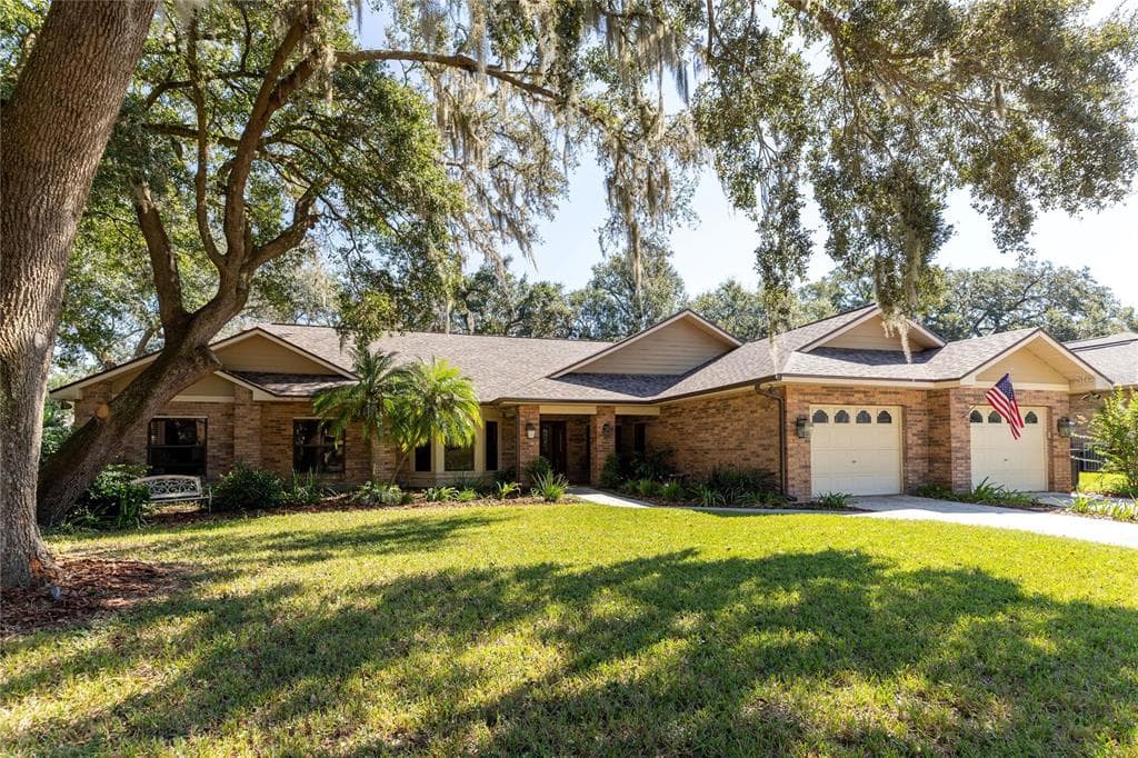 2208 HERNDON STREET DOVER, FL 33527
