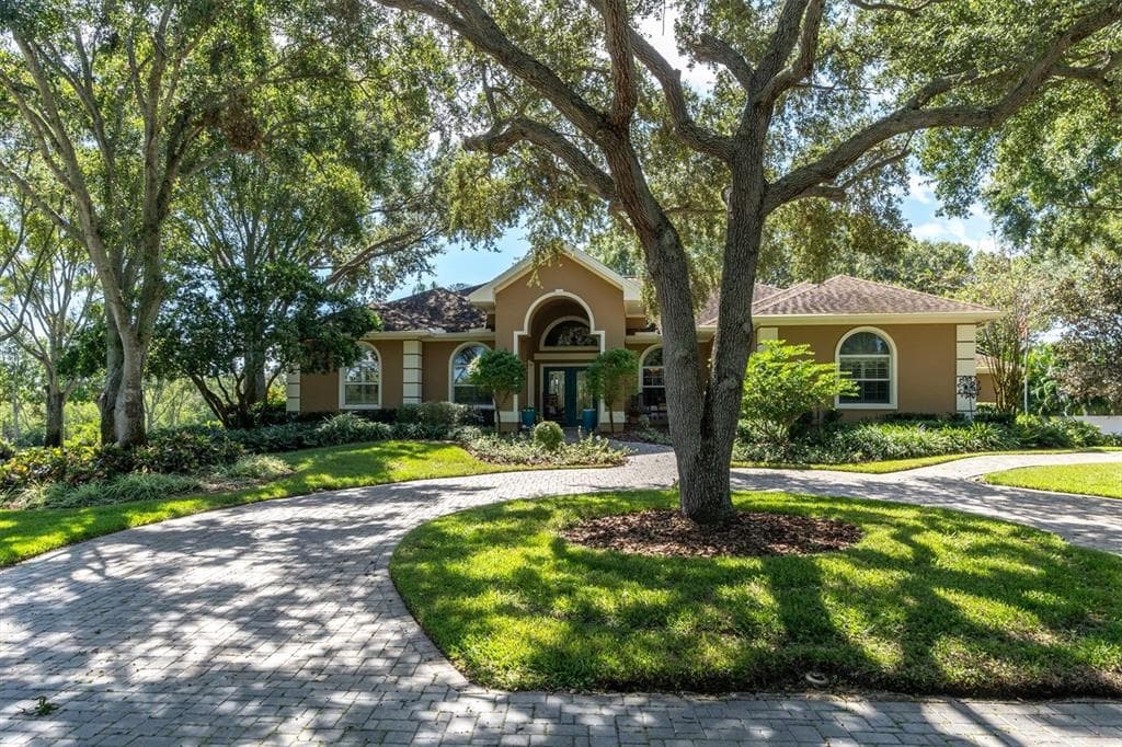 2505 WEYMOUTH DRIVE CLEARWATER, FL 33764