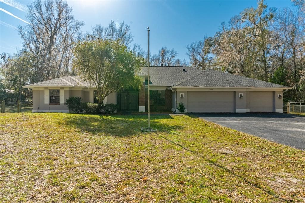 20264 CAMELOT DRIVE BROOKSVILLE, FL 34601