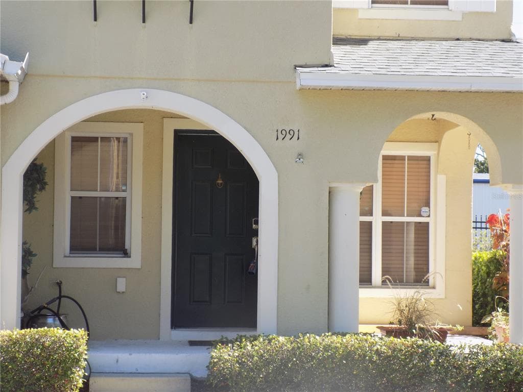 1991 SEARAY SHORE DRIVE CLEARWATER, FL 33763