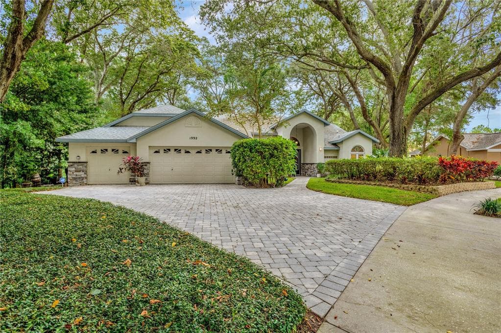 1992 BARCELONA DRIVE DUNEDIN, FL 34698