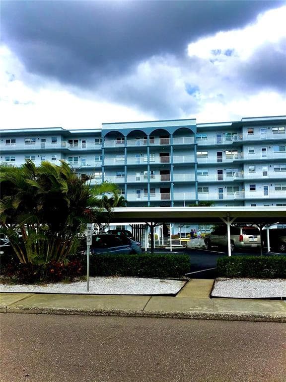 5925 SHORE BOULEVARD S UNIT 207