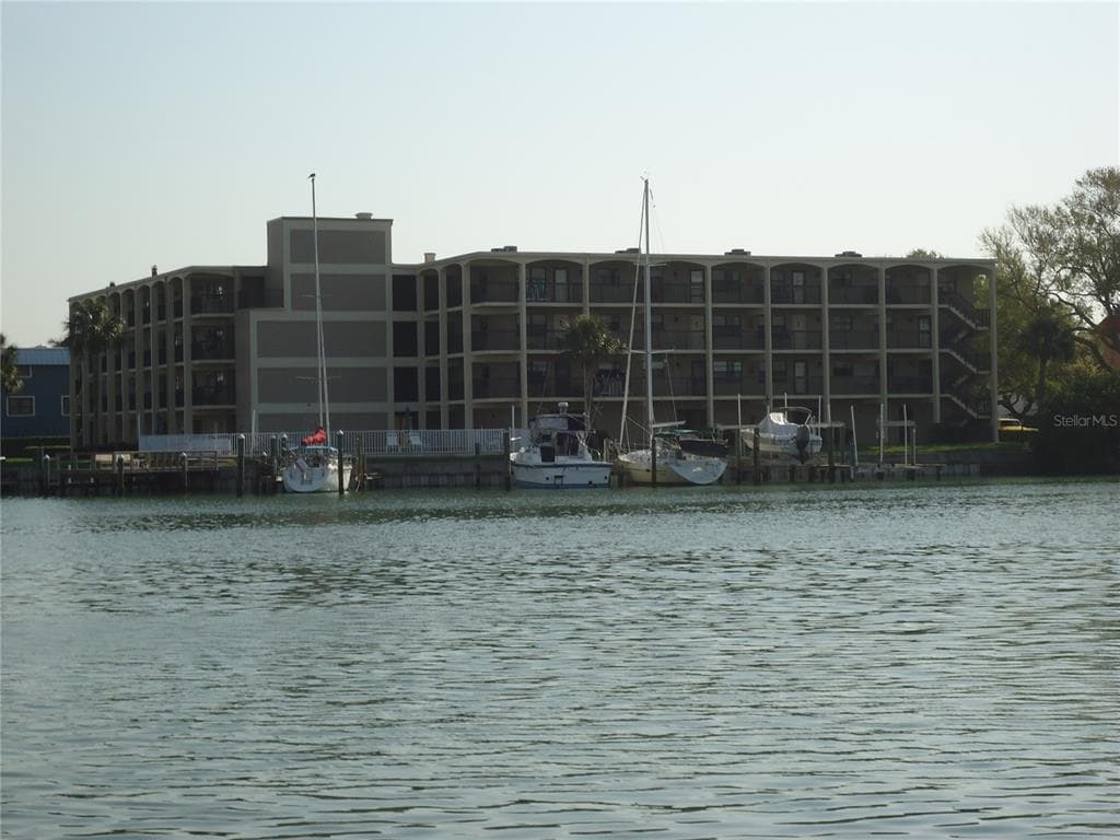 12500 CAPRI CIRCLE N UNIT 303 TREASURE ISLAND, FL 33706