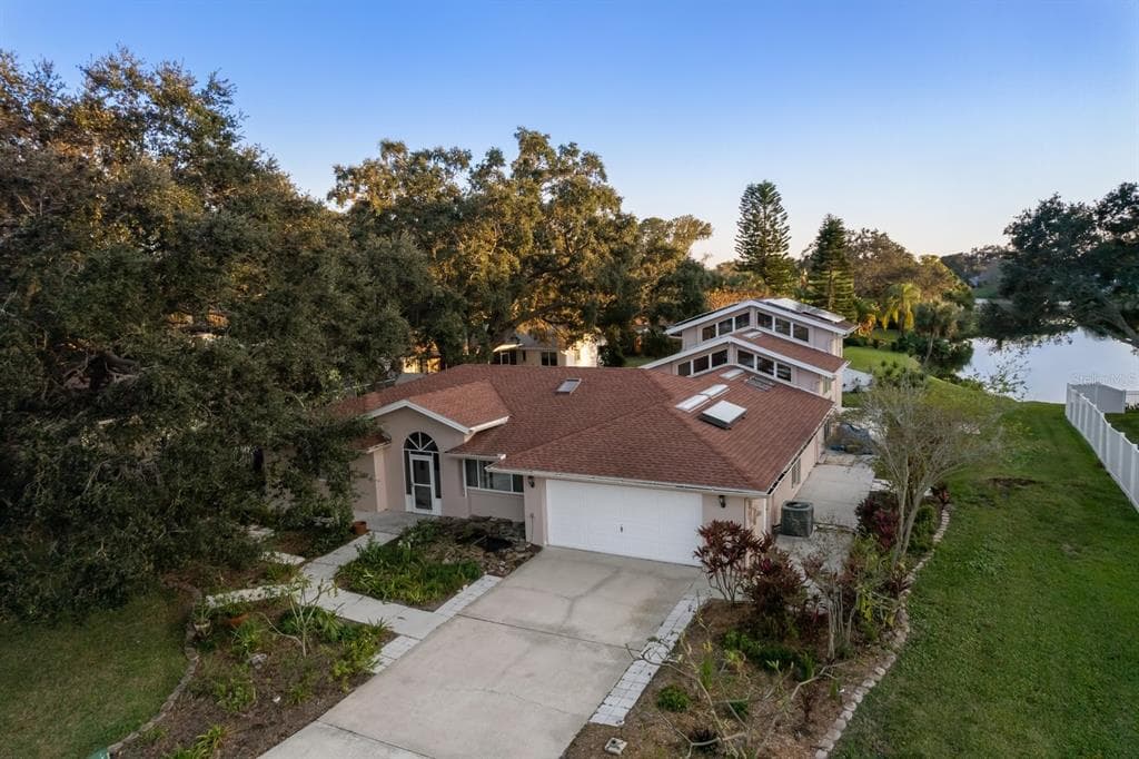 1309 FAIRWAY DRIVE DUNEDIN, FL 34698