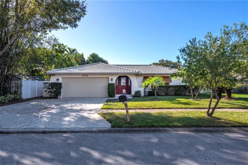 9638 119TH WAY SEMINOLE, FL 33772
