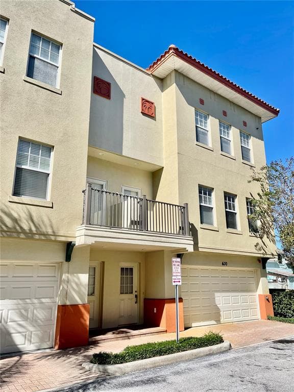 630 BLUE TAVERNA LANE CLEARWATER, FL 33756