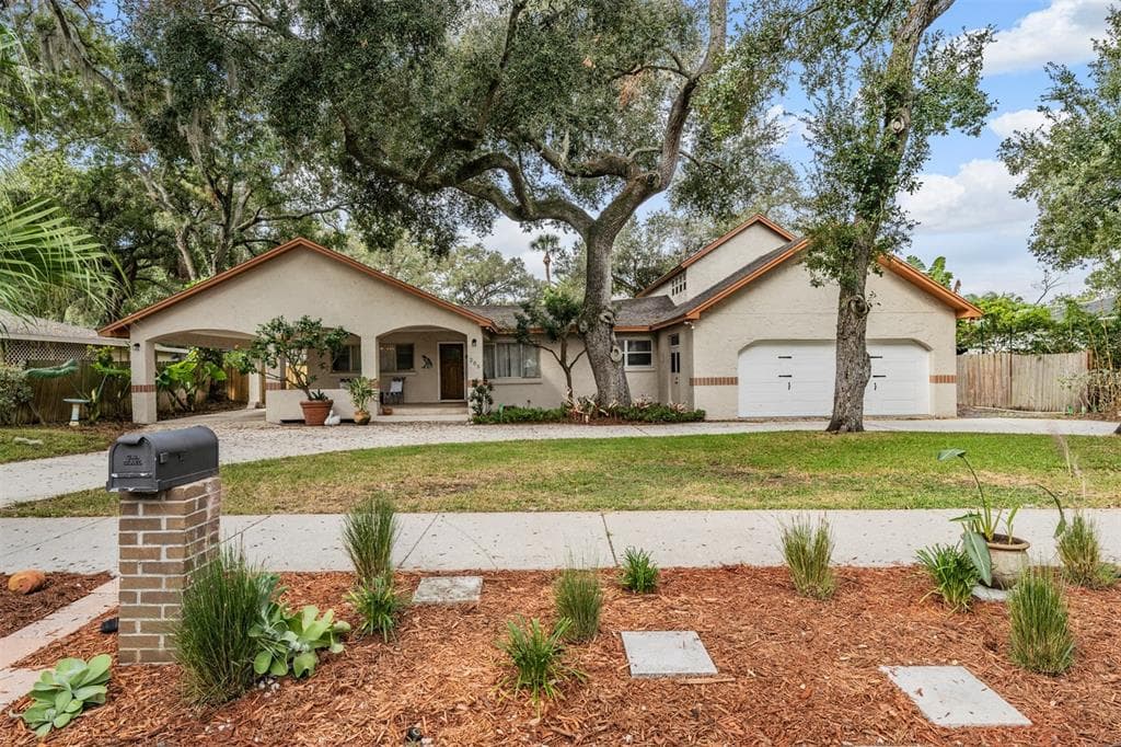 205 S HALE AVENUE TAMPA, FL 33609