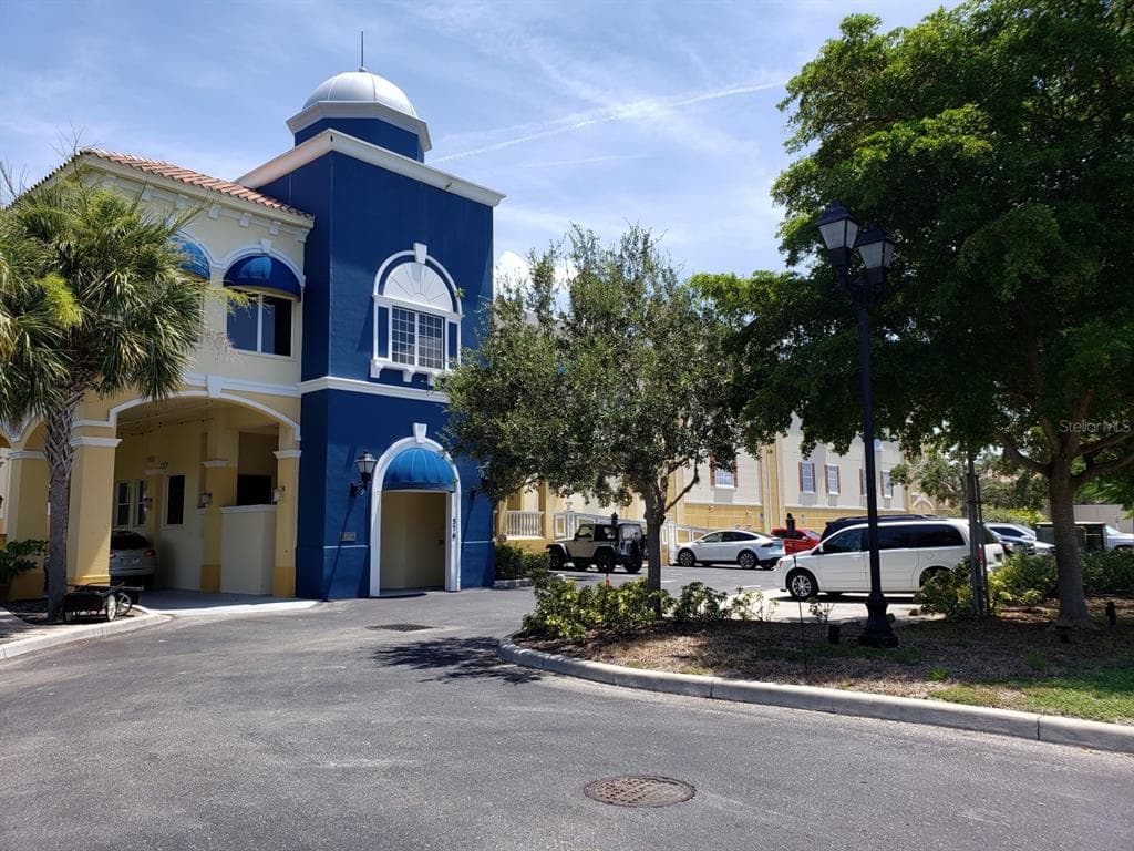 570 BLACKBURN POINT ROAD UNIT 14-LIDO OSPREY, FL 34229