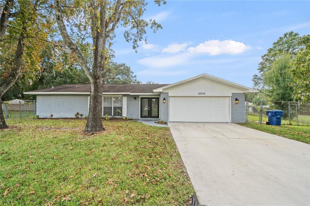 26752 HICKORY LOOP