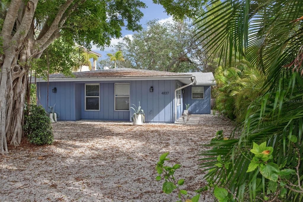 4837 HIGEL AVENUE SARASOTA, FL 34242