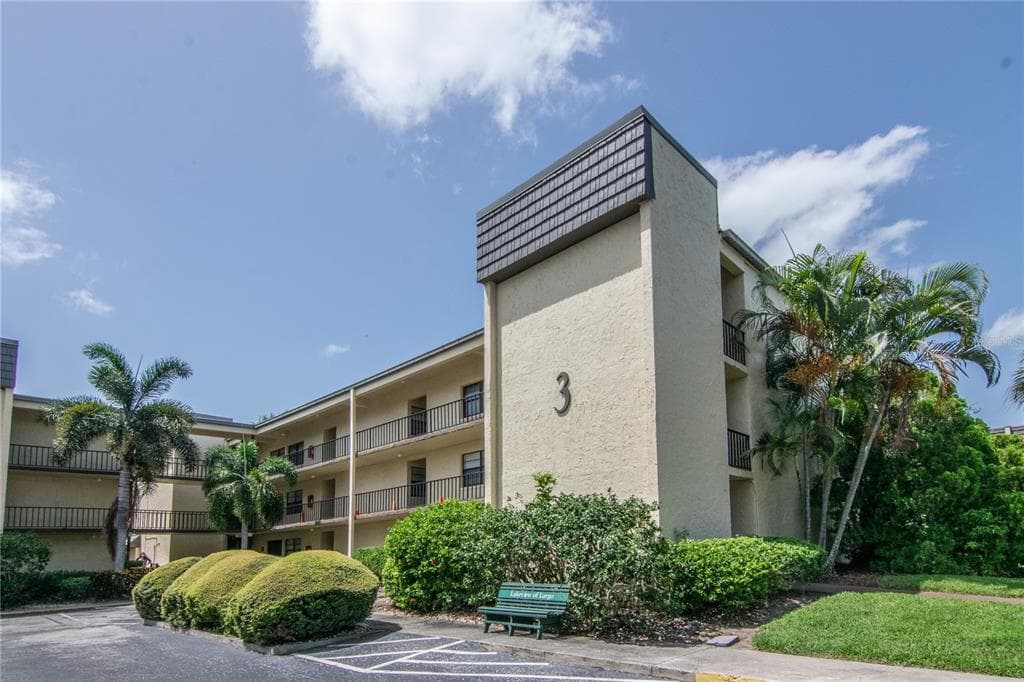 14130 ROSEMARY LANE UNIT 3219 LARGO, FL 33774
