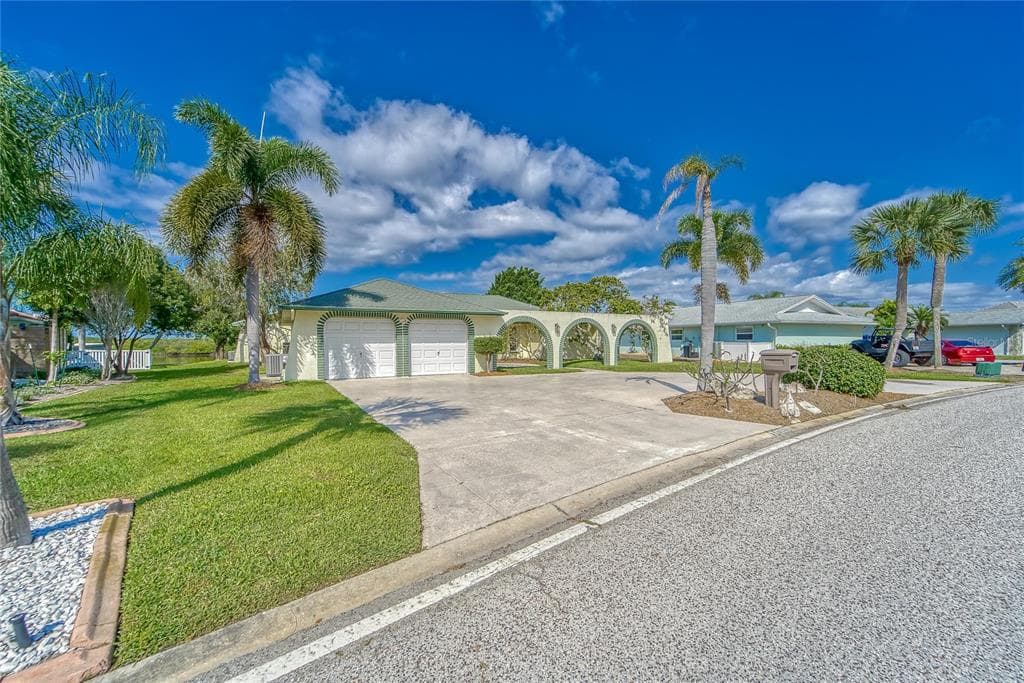 4063 MARINE PARKWAY NEW PORT RICHEY, FL 34652