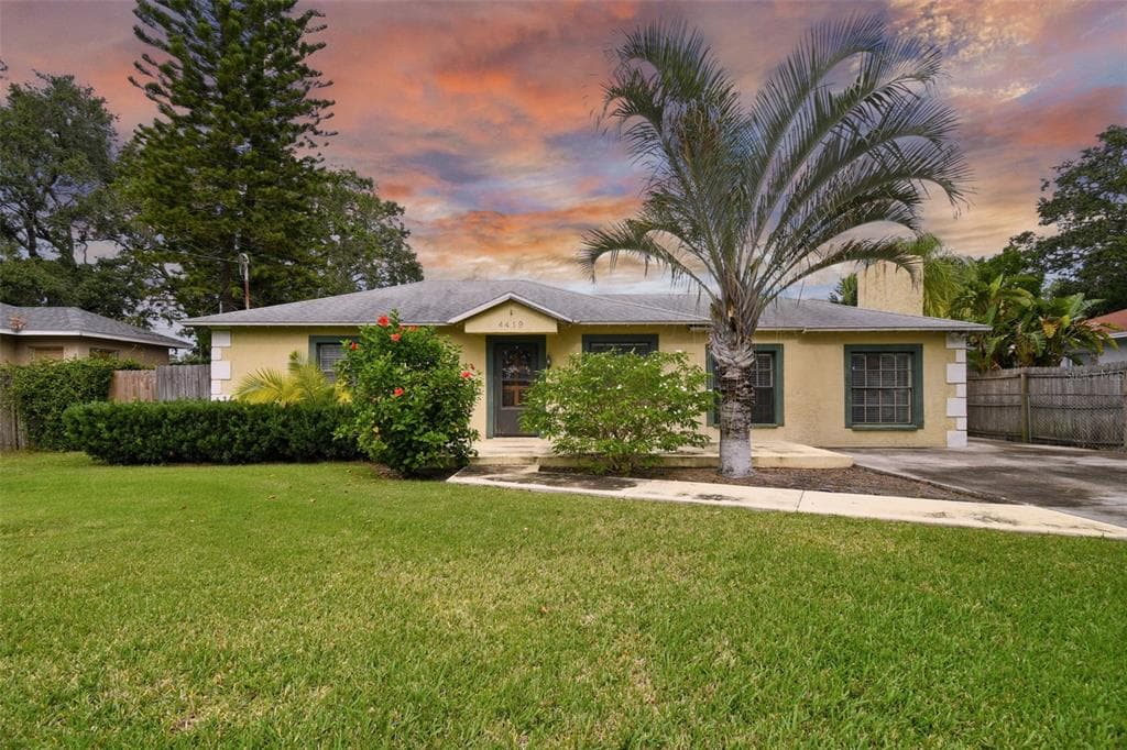 4419 W BAY VILLA AVENUE TAMPA, FL 33611