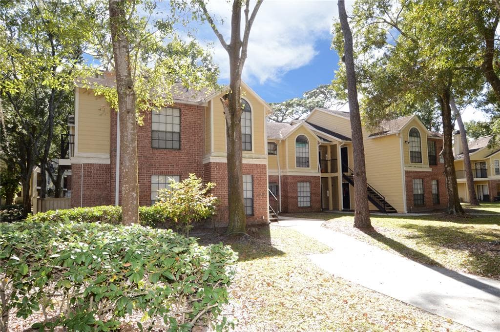 8635 MALLARD RESERVE DRIVE UNIT 102 TAMPA, FL 33614