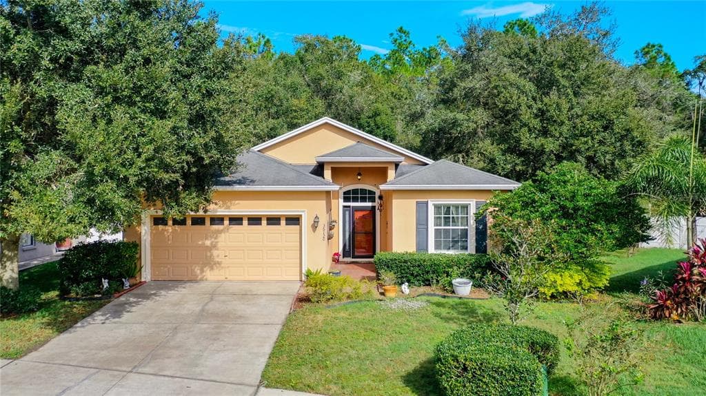 36120 LAGUNA HILLS CIRCLE ZEPHYRHILLS, FL 33541
