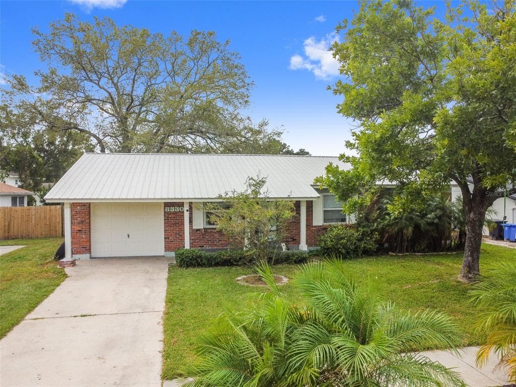 8330 ARCHWOOD CIRCLE TAMPA, FL 33615