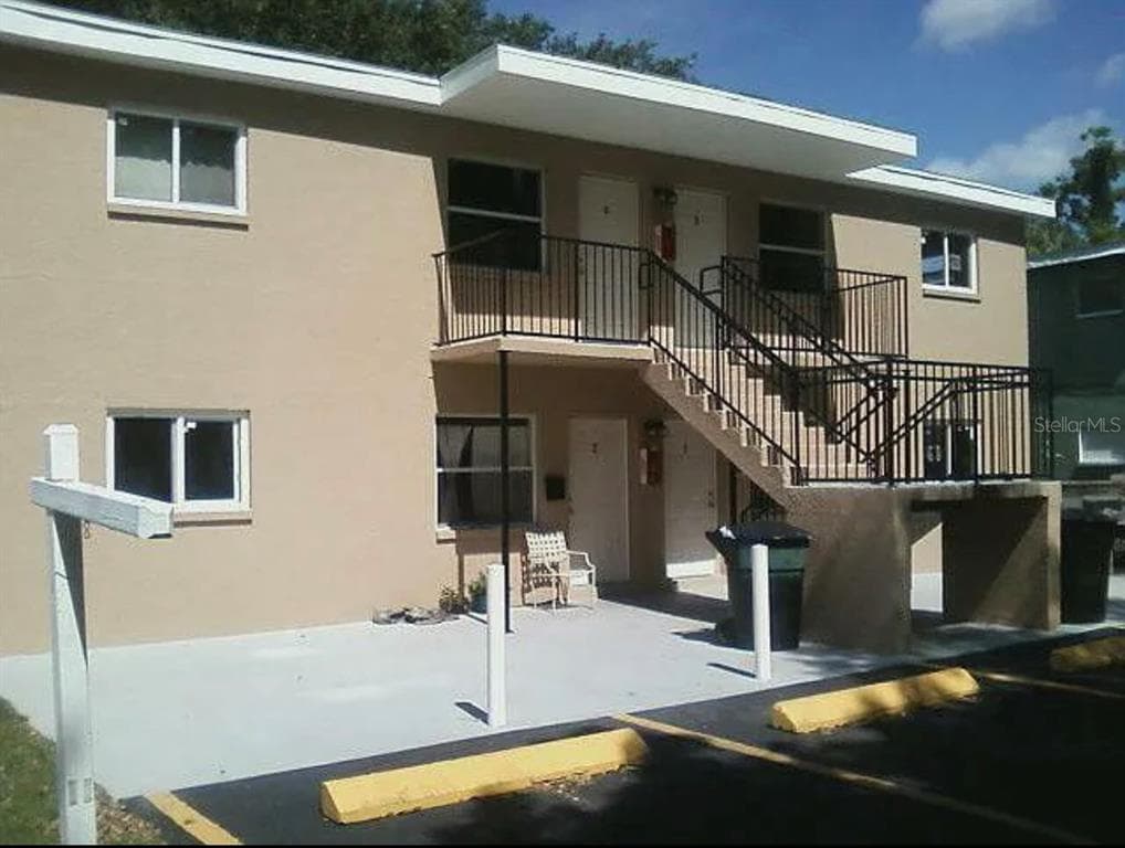 1743 RUSSELL STREET S UNIT 2 ST PETERSBURG, FL 33712
