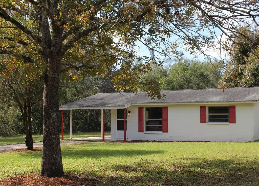7005 VALRIE LANE