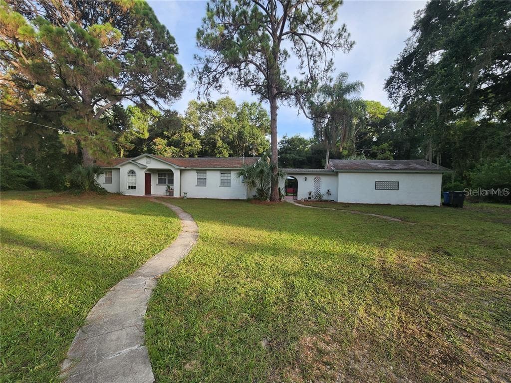 12208 STATE STREET TAMPA, FL 33635
