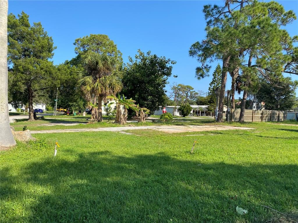 6812 GARDEN DRIVE NEW PORT RICHEY, FL 34652