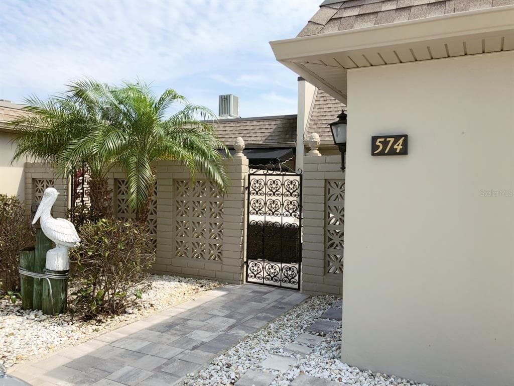 574 BOCA CIEGA POINT BOULEVARD N