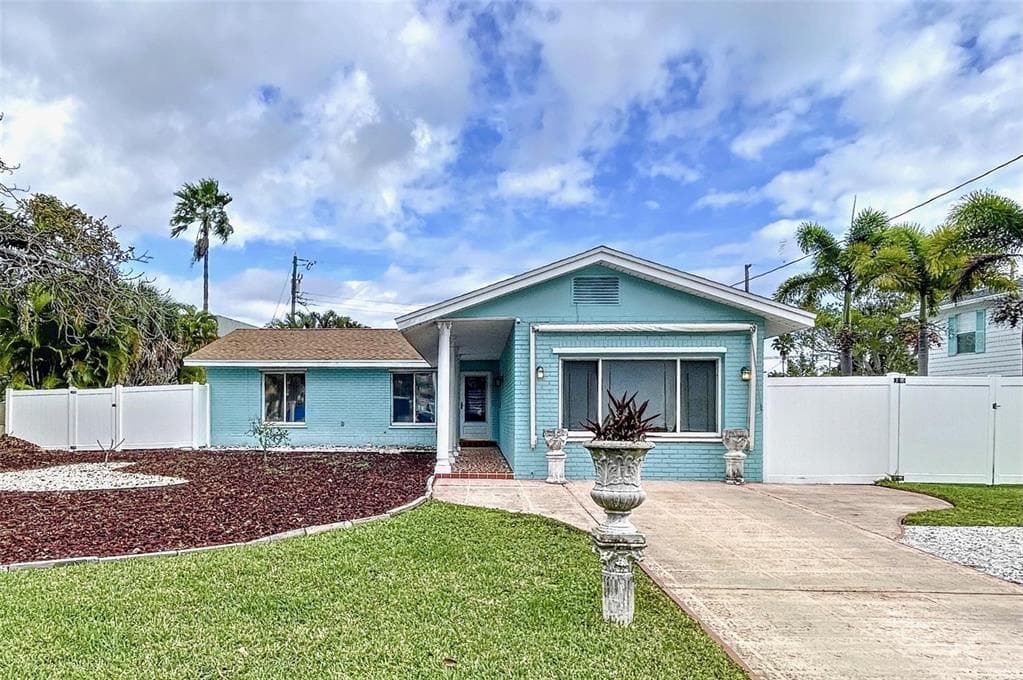 16315 1ST STREET E REDINGTON BEACH, FL 33708
