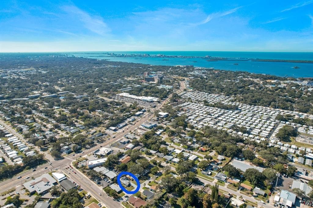 1253 FRIAR TUCK LANE DUNEDIN, FL 34698