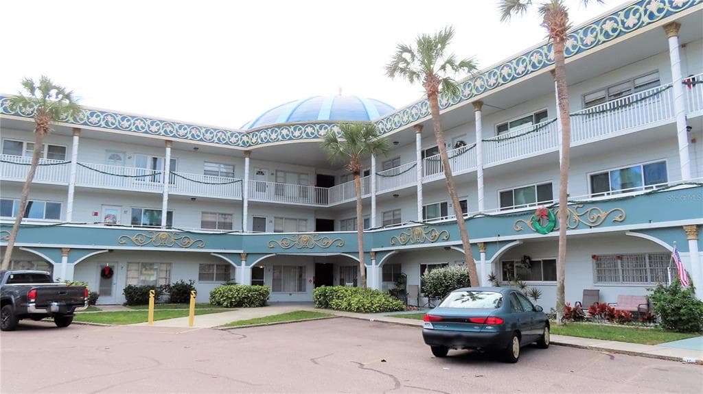 2381 ECUADORIAN WAY UNIT 9 CLEARWATER, FL 33763