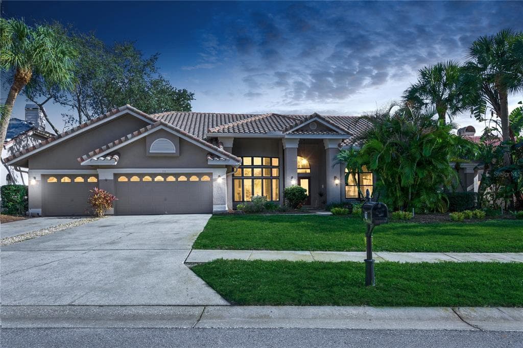 70 TURTLE CREEK CIRCLE OLDSMAR, FL 34677