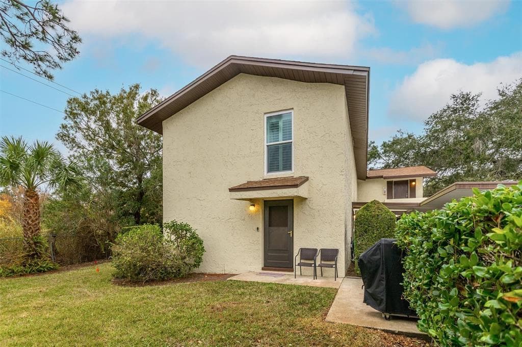 501 E BAY DRIVE UNIT 2501 LARGO, FL 33770