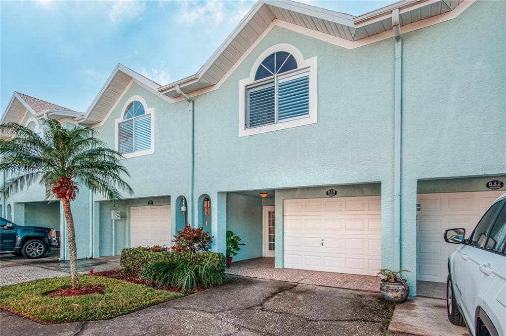 639 GARLAND CIRCLE INDIAN ROCKS BEACH, FL 33785