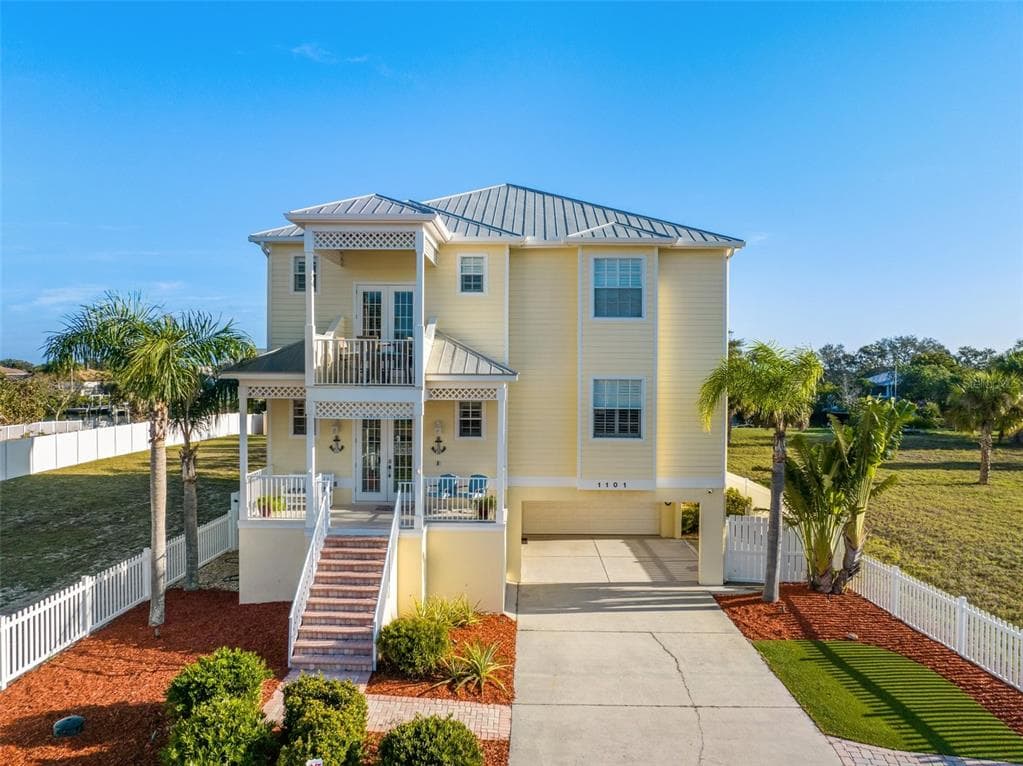 1101 APOLLO BEACH BOULEVARD APOLLO BEACH, FL 33572