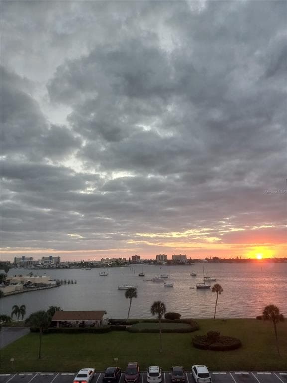 4550 COVE CIRCLE UNIT 603 ST PETERSBURG, FL 33708