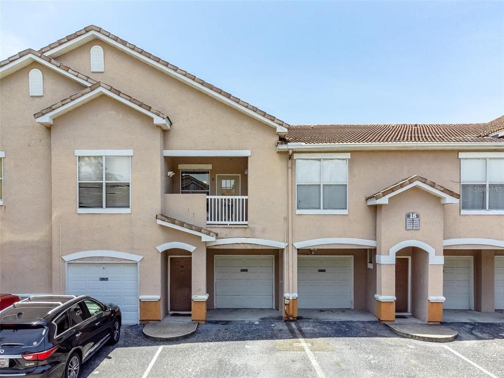 10452 VILLA VIEW CIRCLE UNIT 10452 TAMPA, FL 33647