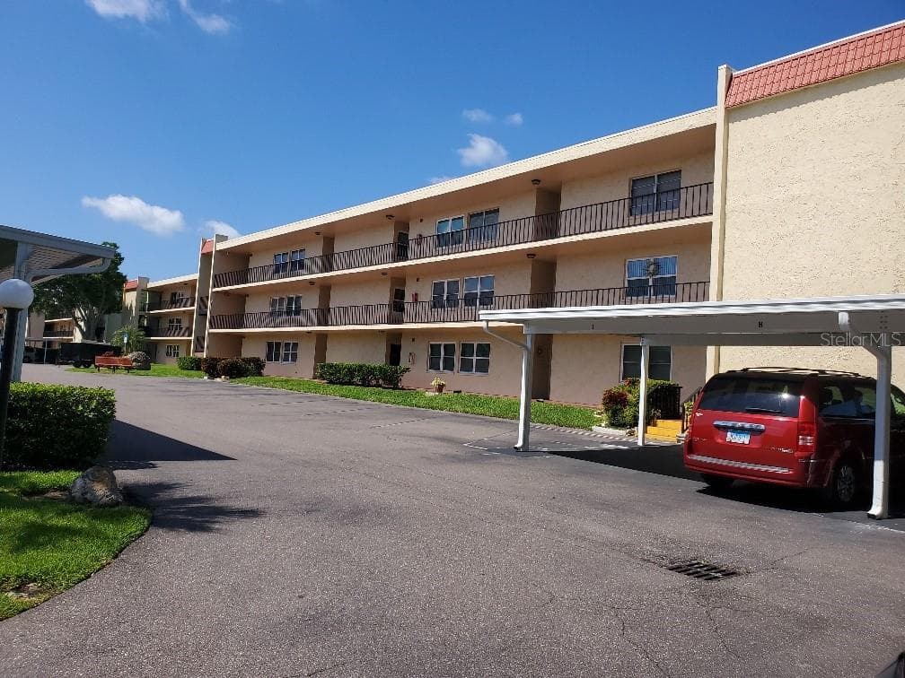 12200 VONN ROAD UNIT 2304 LARGO, FL 33774