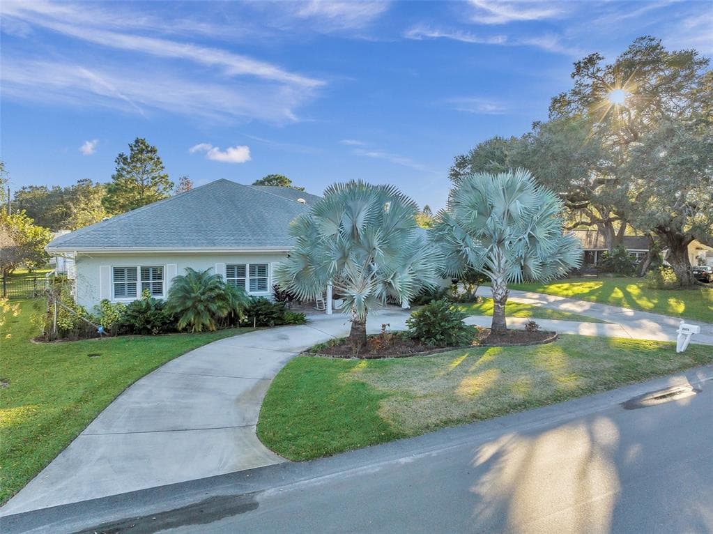 2055 OAKADIA DRIVE CLEARWATER, FL 33764