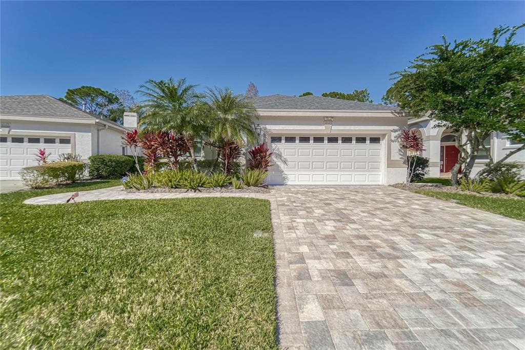 12123 GLENCLIFF CIRCLE TAMPA, FL 33626