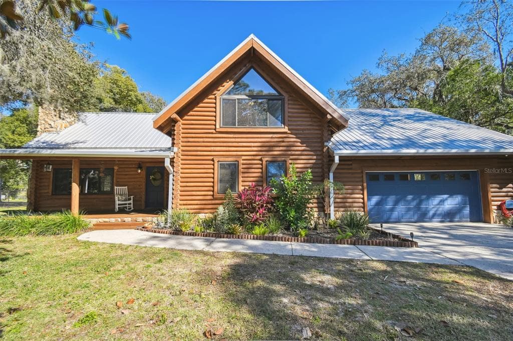 15913 W LAKE BURRELL DRIVE LUTZ, FL 33549