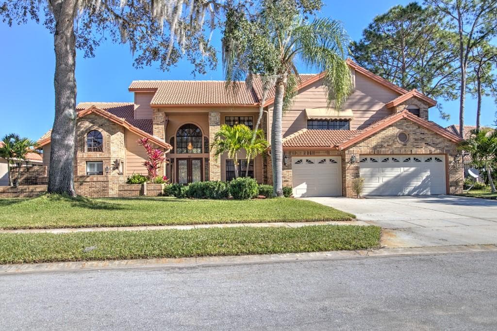 50 TURTLE CREEK CIRCLE OLDSMAR, FL 34677