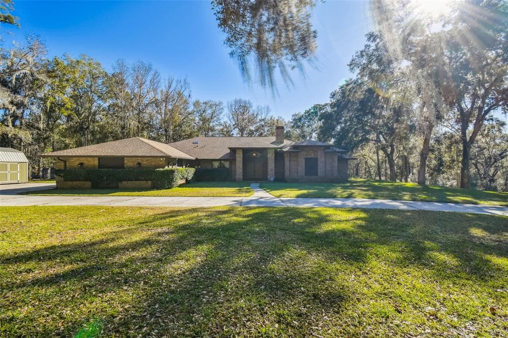 27108 COUNTRY OAK DRIVE BROOKSVILLE, FL 34602
