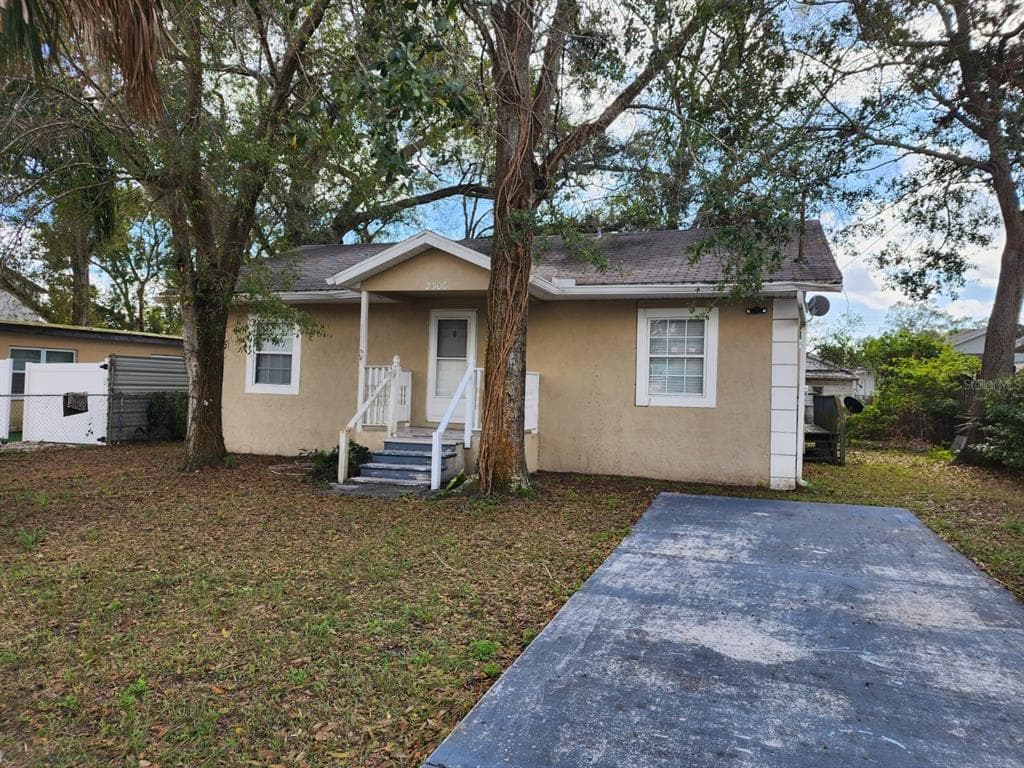 2306 W POWHATAN AVENUE TAMPA, FL 33603