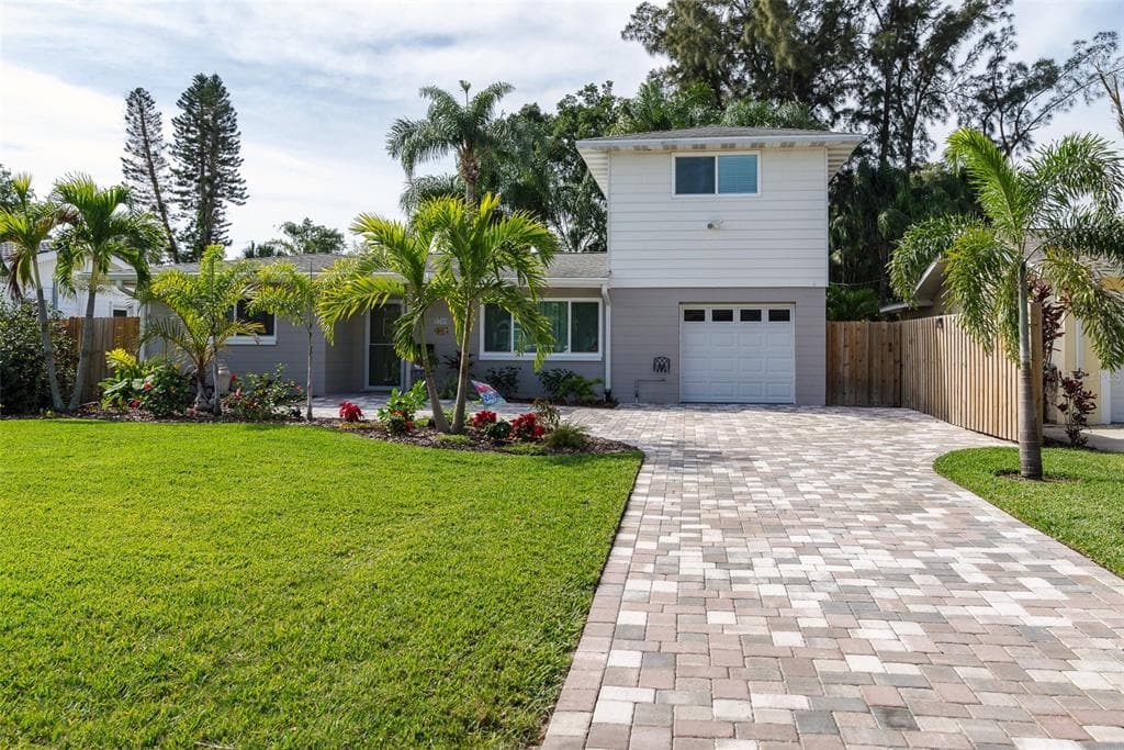 3700 ALABAMA AVENUE NE ST PETERSBURG, FL 33703
